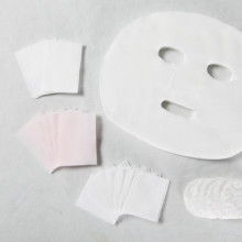  北京藍天碧水紙制品有限責任公司 主營 水刺無紡布 塑料包裝